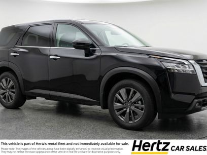 Used 2025 Nissan Pathfinder SV