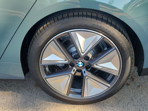 New 2026 BMW i4 eDrive40 image 9