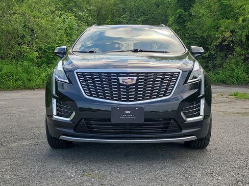 Certified 2023 Cadillac XT5 Premium Luxury AWD/4WD image 2