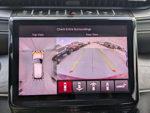 Used 2022 Jeep Grand Cherokee Limited w/ Luxury Tech Group II RWD image 23