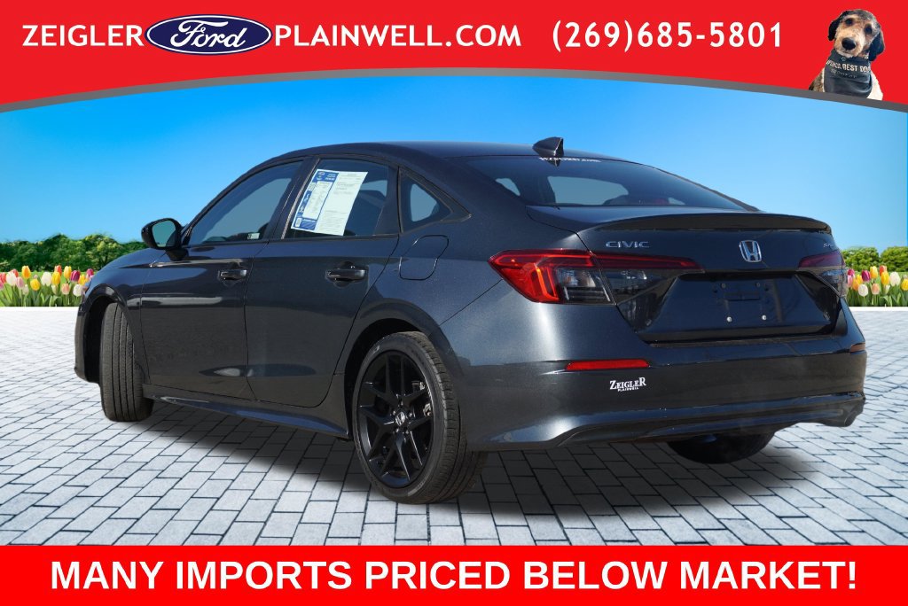 Used 2023 Honda Civic Sport image 3