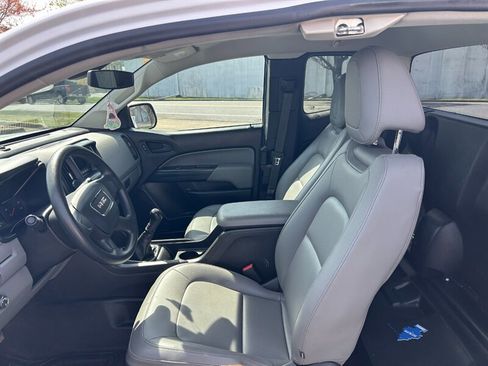 Used 2016 GMC Canyon SL image 9