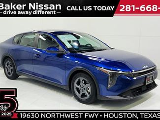Used 2025 Kia K4 LXS video 1