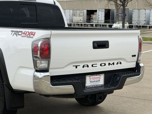 Used 2023 Toyota Tacoma TRD Off-Road image 6