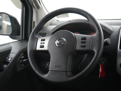 Used 2012 Nissan Frontier PRO-4X AWD/4WD image 15