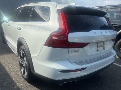 Used 2020 Volvo V60 T5 Cross Country w/ Protection Package Premier AWD/4WD image 4