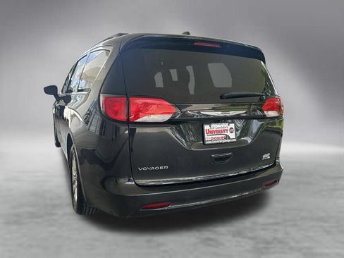 Used 2021 Chrysler Voyager Lxi FWD image 4