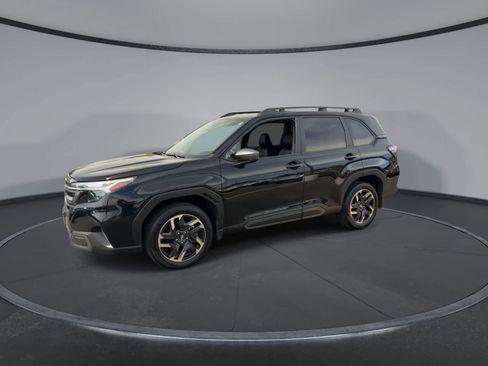 Certified 2025 Subaru Forester Limited AWD/4WD image 4