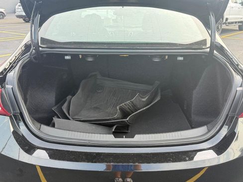 Used 2022 Chevrolet Malibu Premier FWD image 34