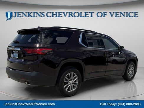 Certified 2023 Chevrolet Traverse LT FWD image 5