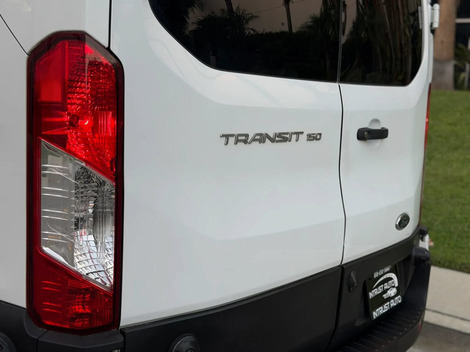 Used 2020 Ford Transit 150 Low Roof w/ Load Area Protection Package RWD image 28