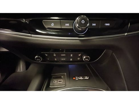 Used 2023 Buick Enclave Avenir w/ Avenir Technology Package AWD/4WD image 15