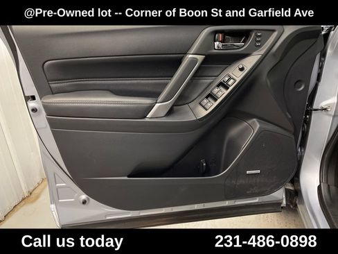 Used 2017 Subaru Forester 2.5i Touring AWD/4WD image 15
