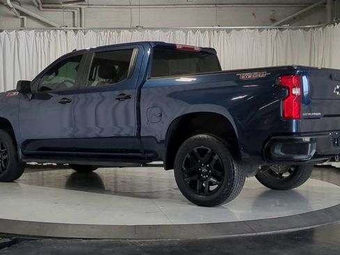 Used 2022 Chevrolet Silverado 1500 LT Trail Boss w/ Protection Package AWD/4WD image 8