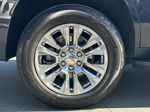 Used 2023 GMC Yukon Denali image 35