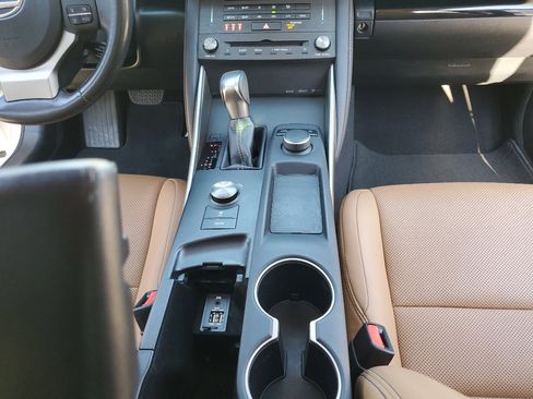 Used 2020 Lexus IS 300 w/ Accessory Package 2 image 17