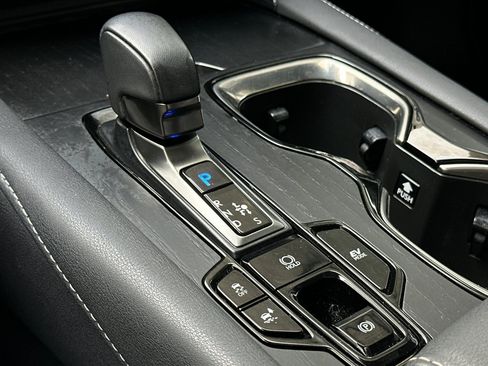 Used 2023 Lexus RX 350 w/ Accessory Package (Z1) AWD/4WD image 18
