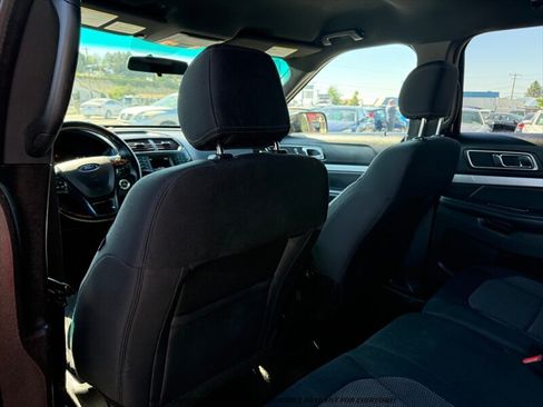 Used 2016 Ford Explorer XLT AWD/4WD image 14