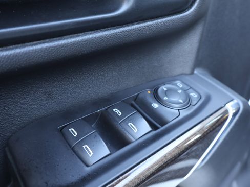 Used 2020 Chevrolet Silverado 2500 LT image 14