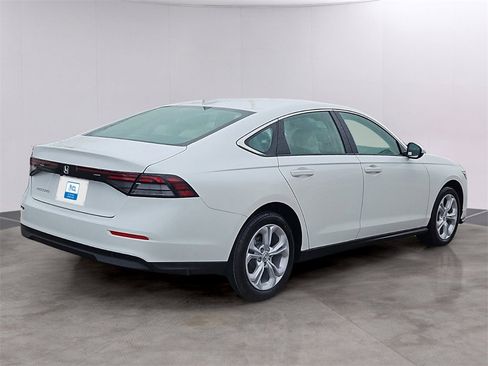 New 2025 Honda Accord LX image 2
