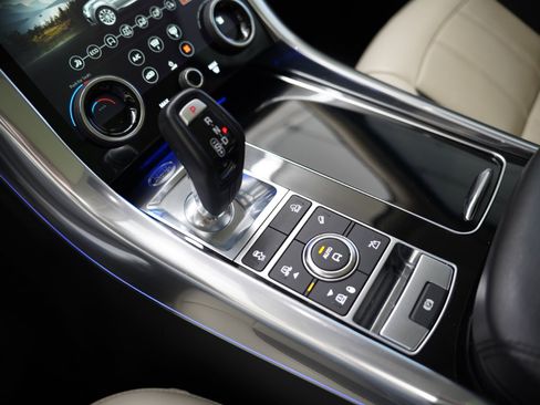 Used 2022 Land Rover Range Rover Sport HSE Dynamic image 25