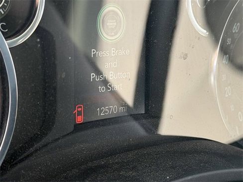 Used 2024 RAM 3500 Tradesman w/ Chrome Appearance Group image 9