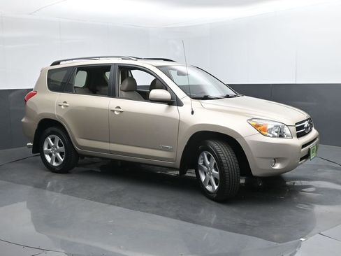 Used 2007 Toyota RAV4 Limited AWD/4WD image 7