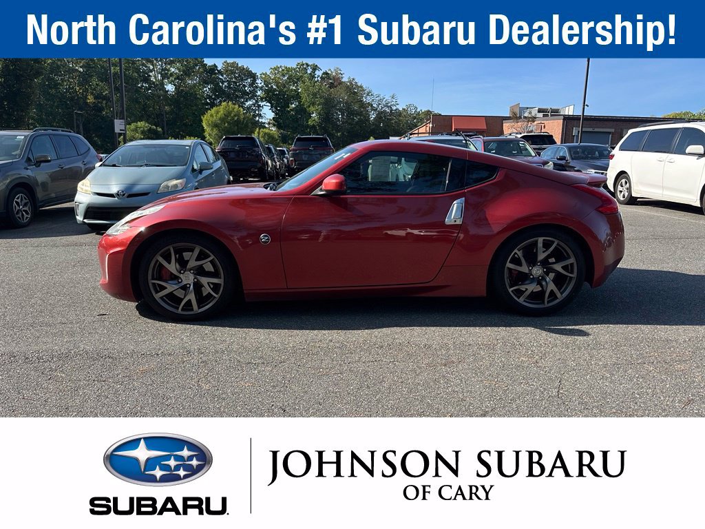 Used 2014 Nissan 370Z Touring w/ Sport Package RWD image 5