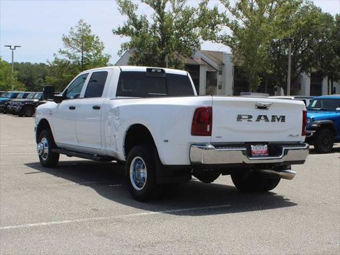 Certified 2026 RAM 3500 Tradesman AWD/4WD image 5