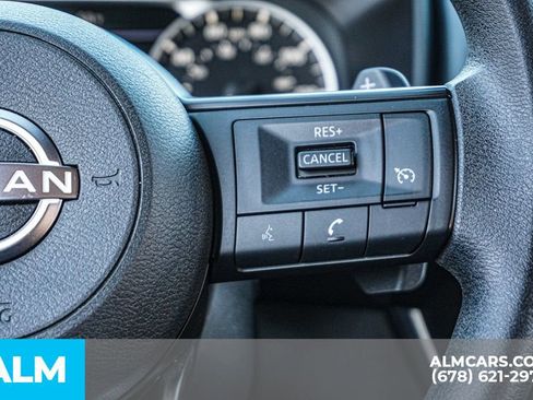 Used 2023 Nissan Rogue S image 30
