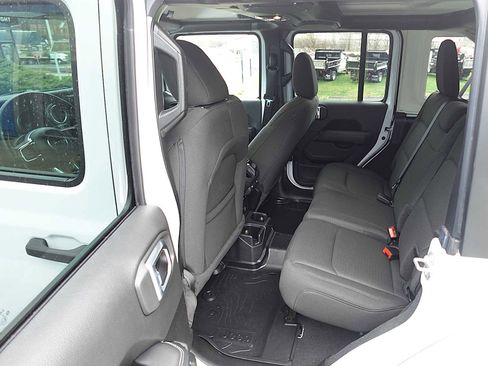 Used 2023 Jeep Wrangler Sahara w/ LED Lighting Group image 27