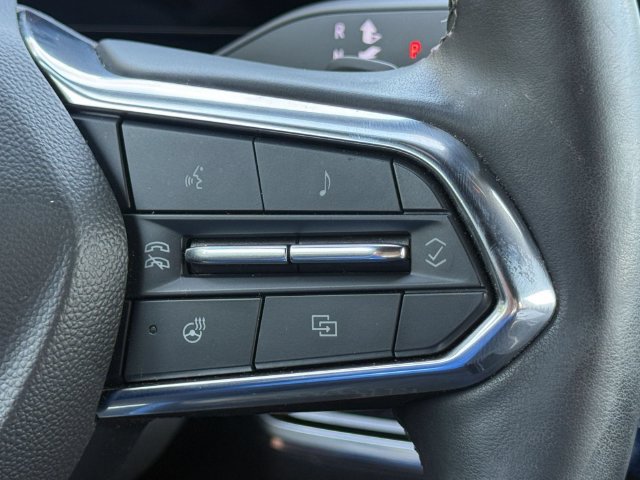 Used 2025 Chevrolet Equinox LT w/ Safety and Technology Package FWD image 25