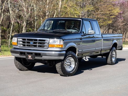 Used 1996 Ford F250 4x4 SuperCab image 1