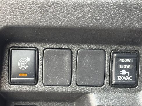Used 2024 Nissan Frontier PRO-4X w/ Pro Convenience Package AWD/4WD image 16