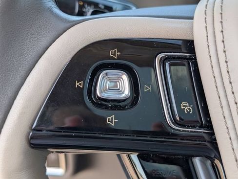 Used 2023 Lincoln Aviator Reserve w/ Equipment Group 201A AWD/4WD image 24