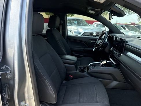 Used 2023 Chevrolet Colorado LT w/ LT Convenience Package RWD image 29