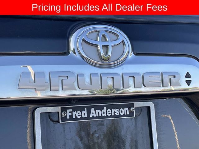 Used 2018 Toyota 4Runner Limited AWD/4WD image 8