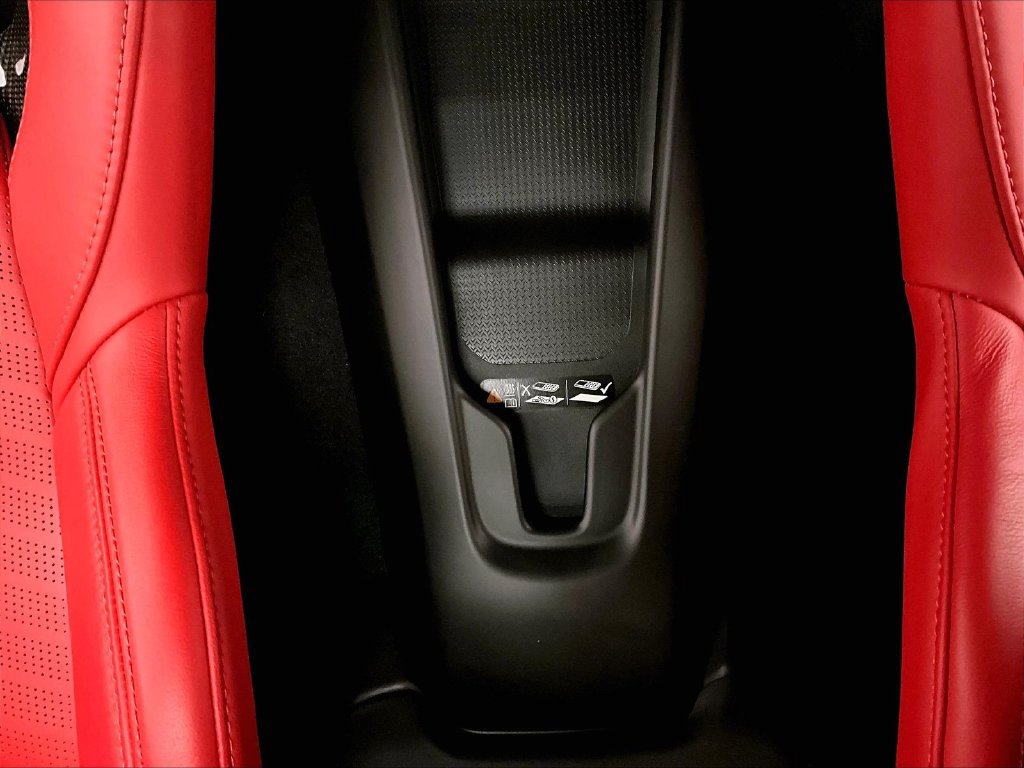 Used 2022 Chevrolet Corvette Stingray Premium Cpe w/ Z51 Performance Package RWD image 15