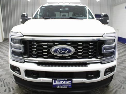 Used 2025 Ford F450 Platinum w/ FX4 Off-Road Package image 55