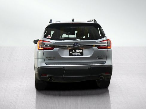 Used 2023 Subaru Ascent Limited w/ Technology Package AWD/4WD image 5