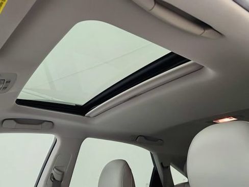 Used 2012 Lexus RX 350 FWD w/ Premium Pkg image 11