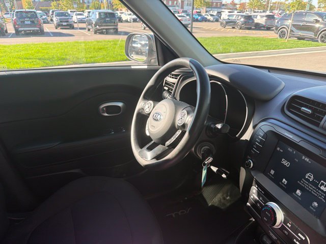 Used 2018 Kia Soul + FWD image 20