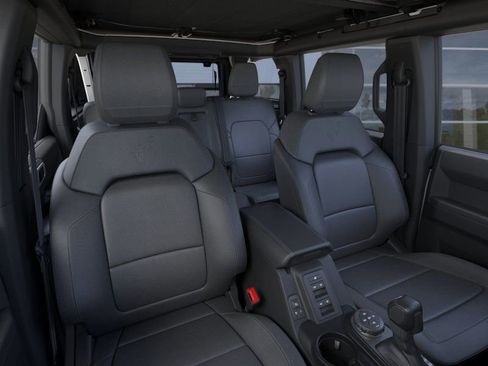 New 2025 Ford Bronco Badlands image 10