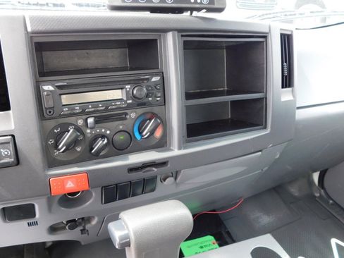 Used 2020 Isuzu NPR image 14