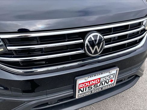 Used 2022 Volkswagen Tiguan S image 28