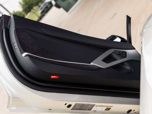 Used 2018 Lamborghini Aventador S image 26