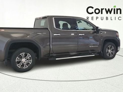 Used 2019 GMC Sierra 1500 SLT w/ X31 Off-Road Package AWD/4WD image 8