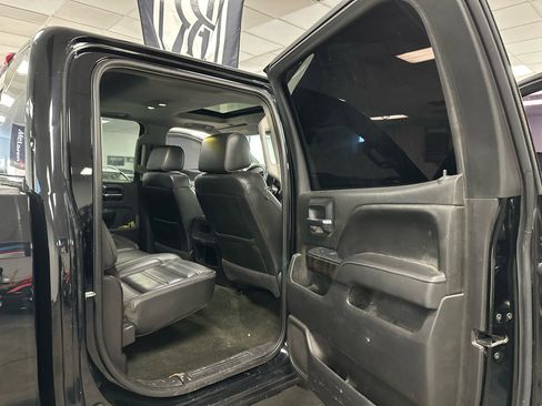 Used 2016 GMC Sierra 3500 Denali w/ Duramax Plus Package image 26