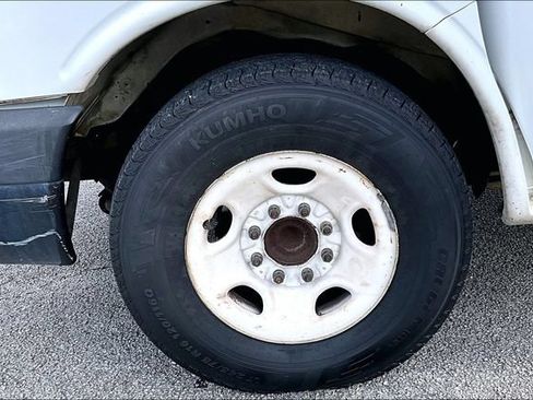 Used 2012 GMC Savana 2500 RWD image 19