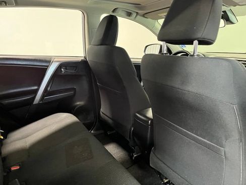 Used 2018 Toyota RAV4 XLE w/ Convenience Package AWD/4WD image 14